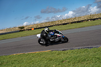 anglesey-no-limits-trackday;anglesey-photographs;anglesey-trackday-photographs;enduro-digital-images;event-digital-images;eventdigitalimages;no-limits-trackdays;peter-wileman-photography;racing-digital-images;trac-mon;trackday-digital-images;trackday-photos;ty-croes